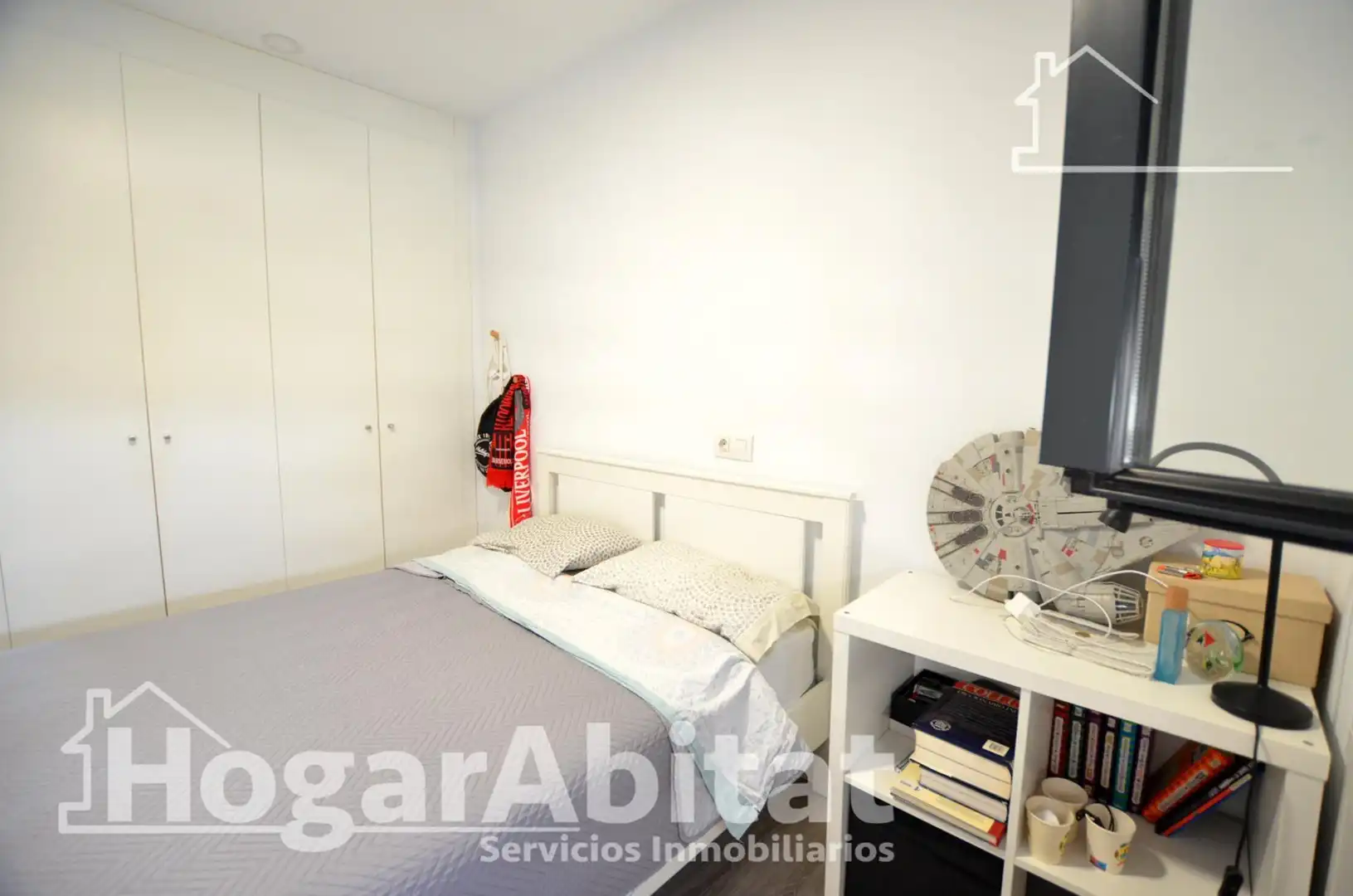 Habitación de Piso en venta en Alicante / Alacant con Aire acondicionado, Calefacción y Jardín privado