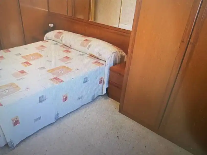 Bedroom of Flat for sale in Terrassa  with Air Conditioner