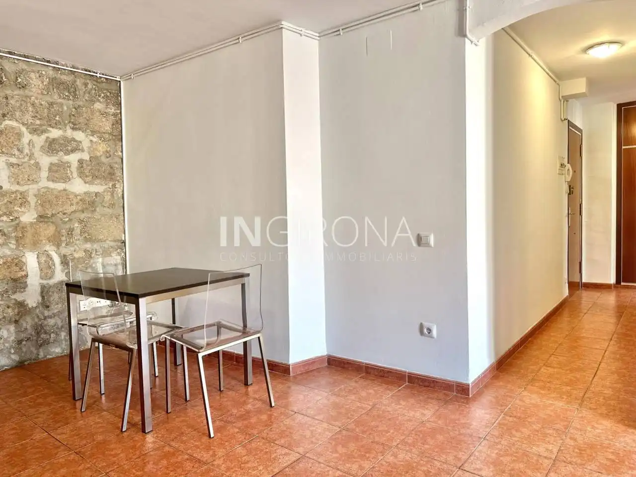 Terraza de Piso de alquiler en Girona con Calefacción, Amueblado y Balcón