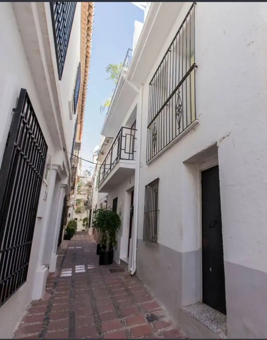 Adossat en venda a Marbella Centro, imagen 3