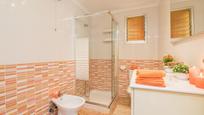 Bathroom of Flat for sale in Santa Pola  with Terrace