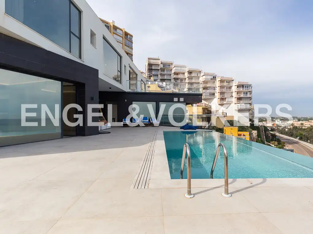 Piscina de Casa o chalet en venta en Cullera con Aire acondicionado, Calefacción y Jardín privado