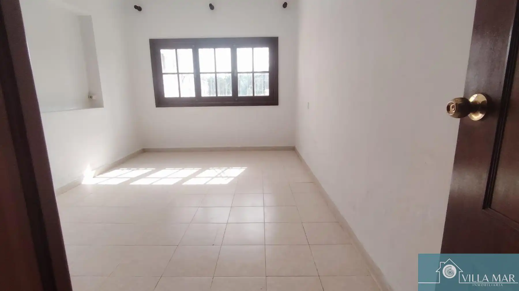 Dormitori de Finca rústica en venda en Rota