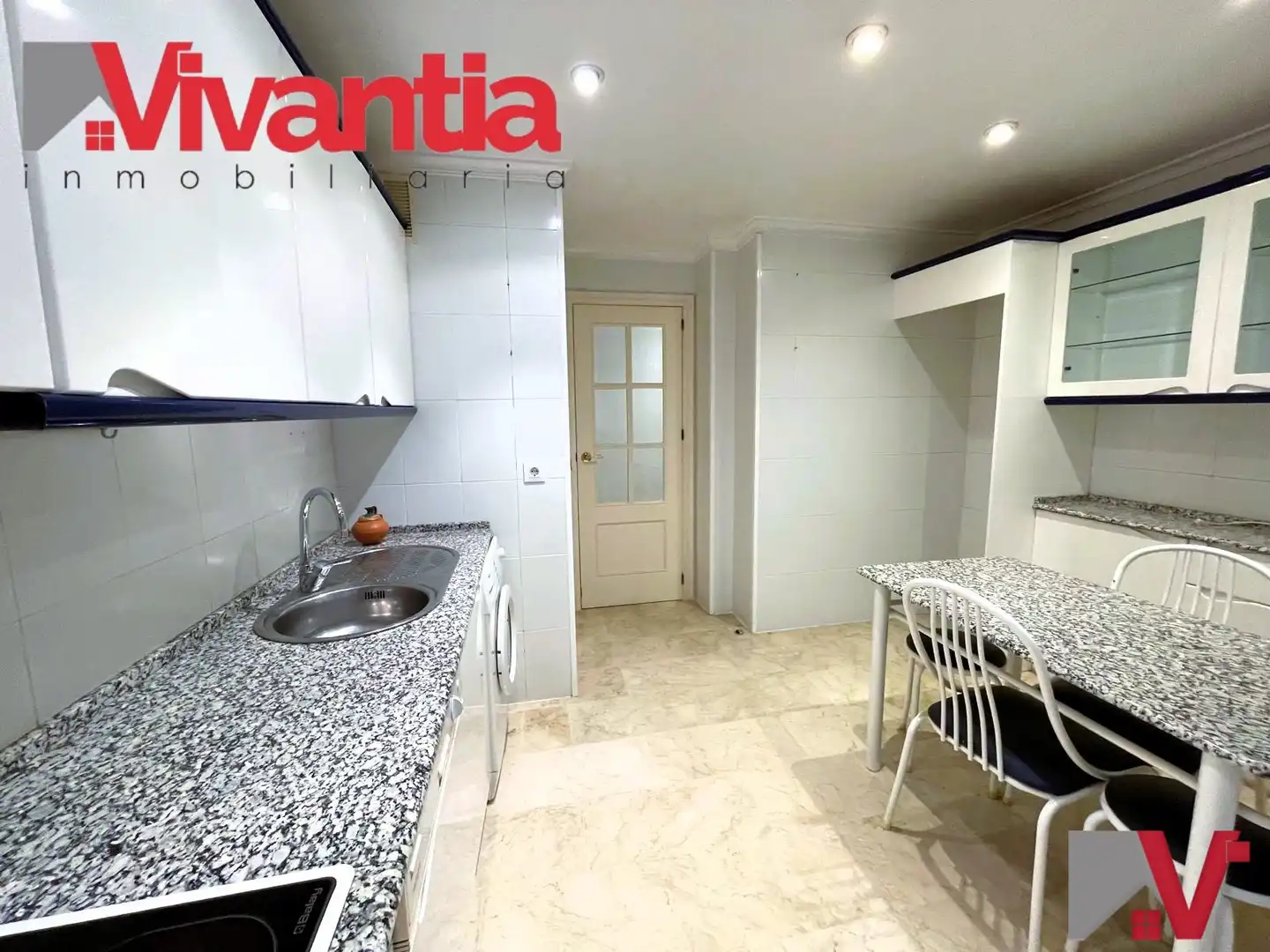 Kitchen of Flat for sale in Lorca  with Air Conditioner, Heating and Terrace