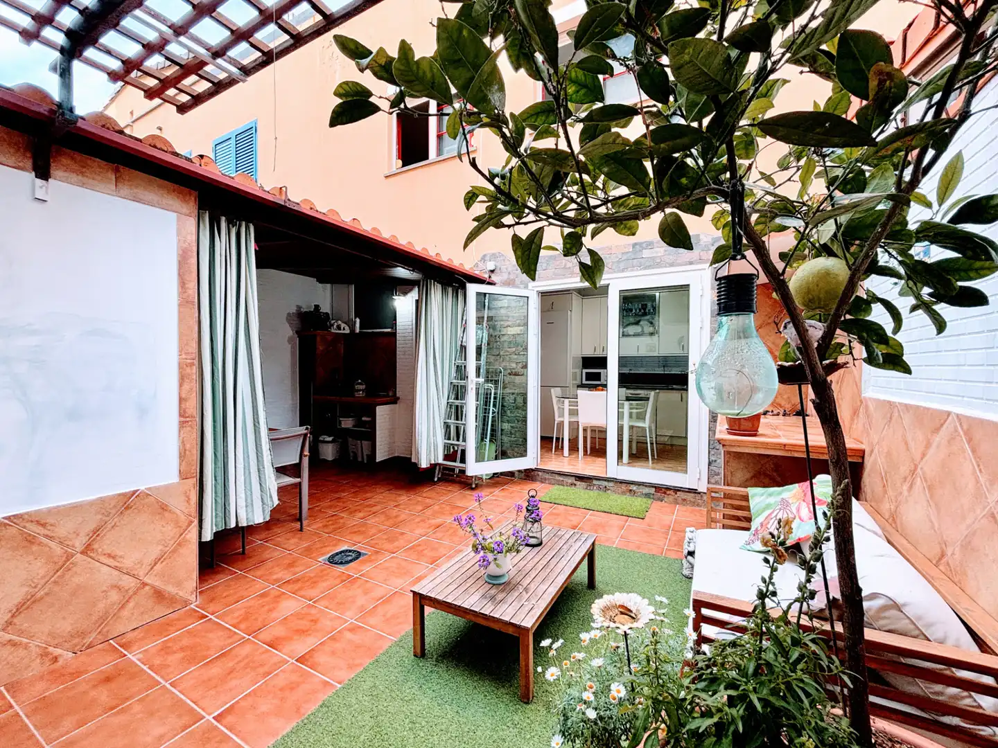 Terrasse von Einfamilien-Reihenhaus zum Verkauf in Las Palmas de Gran Canaria mit Terrasse und Abstellraum