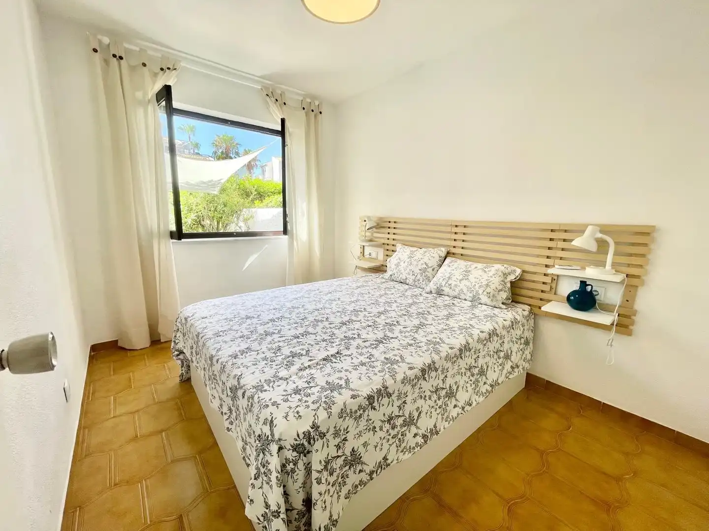 Dormitori de Casa o xalet de lloguer en Orihuela amb Terrassa, Piscina i Moblat