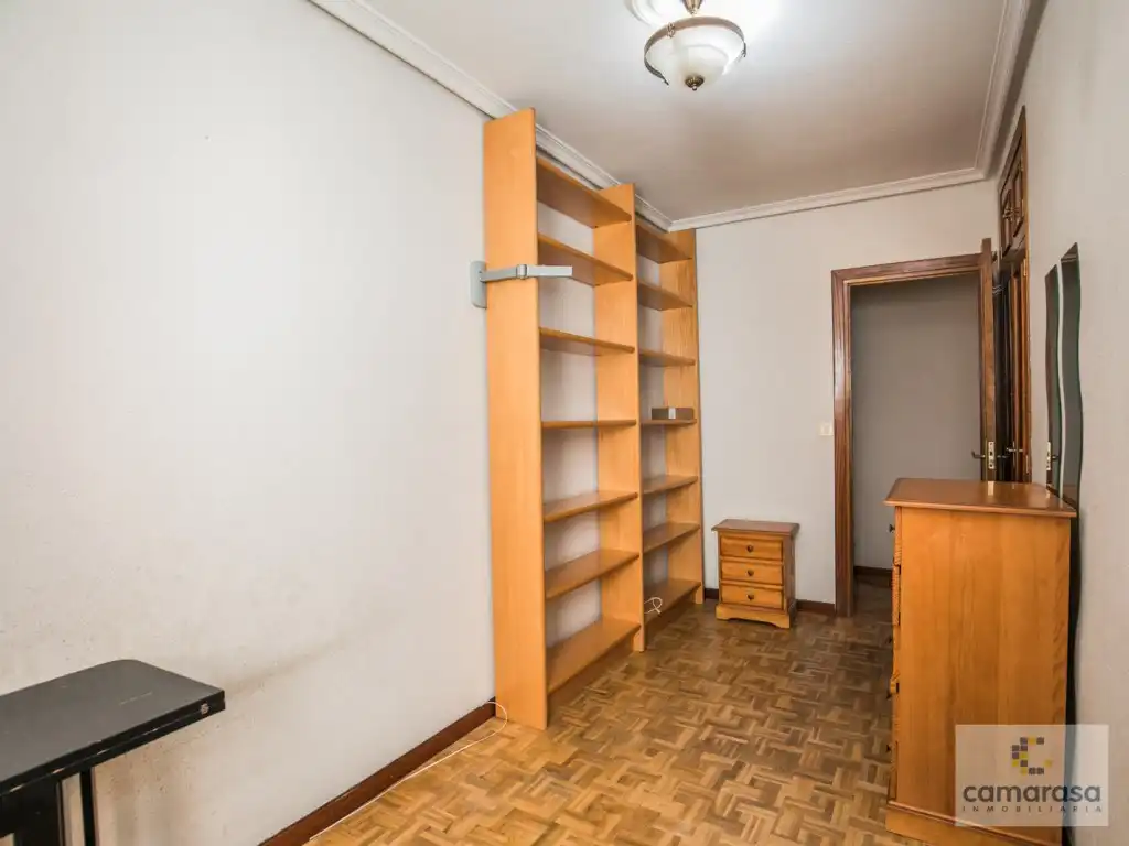 Bedroom of Flat for sale in Ávila