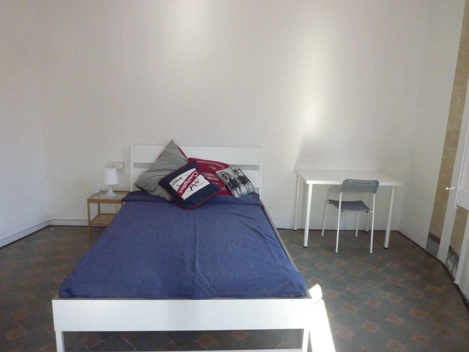 Habitación de Piso para compartir en  Barcelona Capital con Aire acondicionado, Terraza y Amueblado