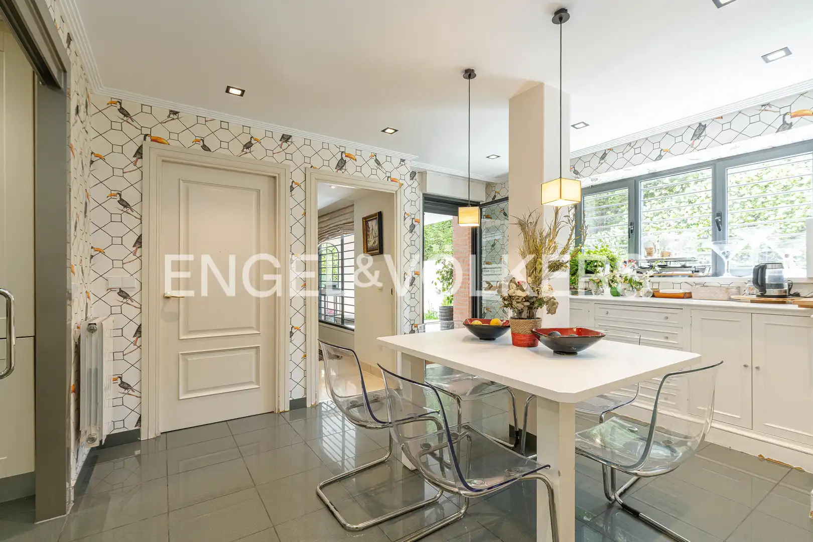 Cocina de Casa o chalet en venta en Madrid con Aire acondicionado, Calefacción y Jardín privado