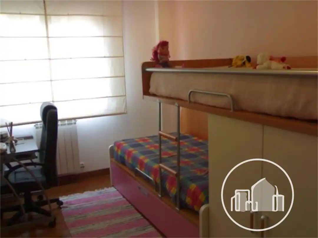 Habitación de Piso en venta en Medina de Pomar con Calefacción y Trastero