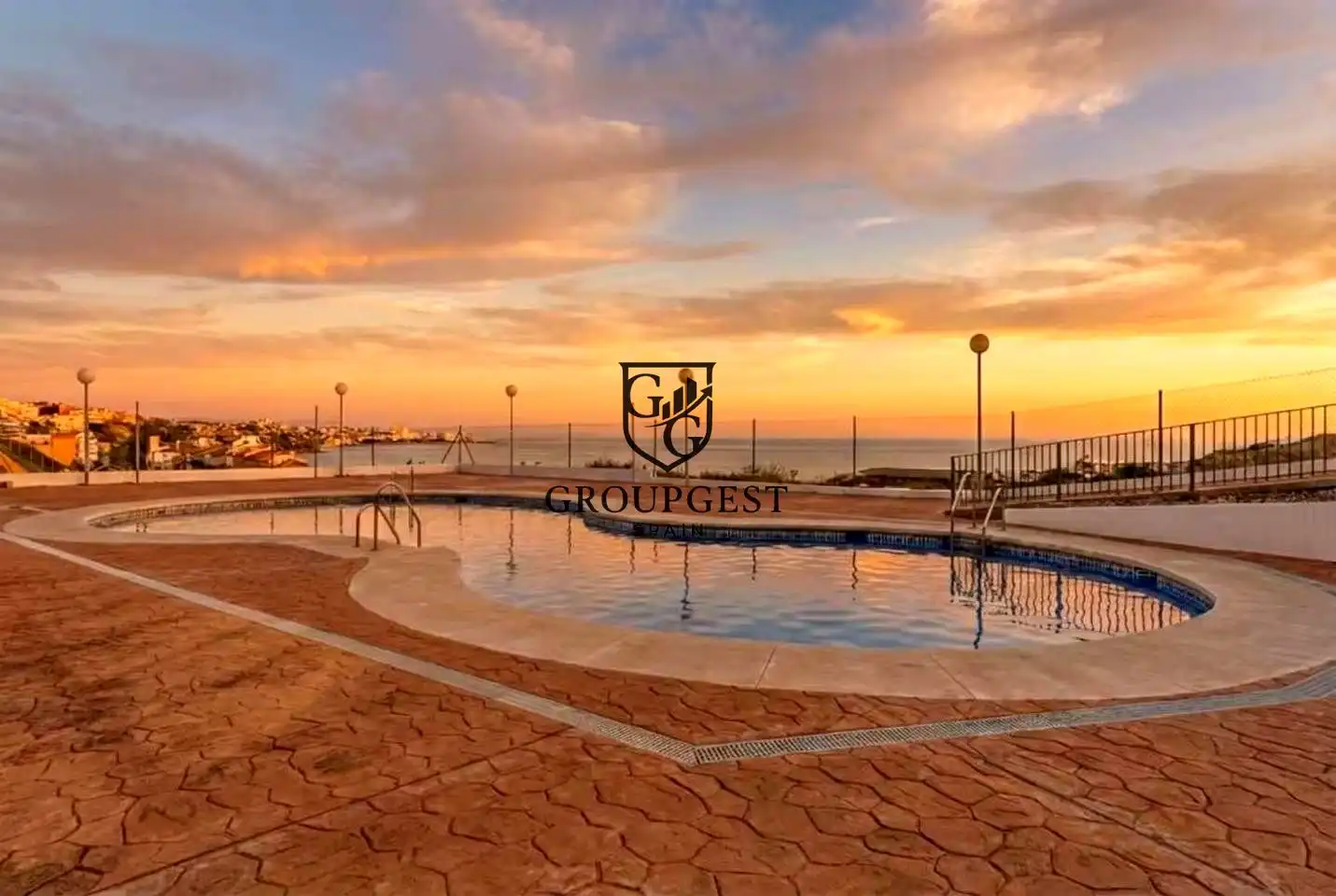 Piscina de Àtic de lloguer en Fuengirola amb Aire condicionat, Calefacció i Terrassa