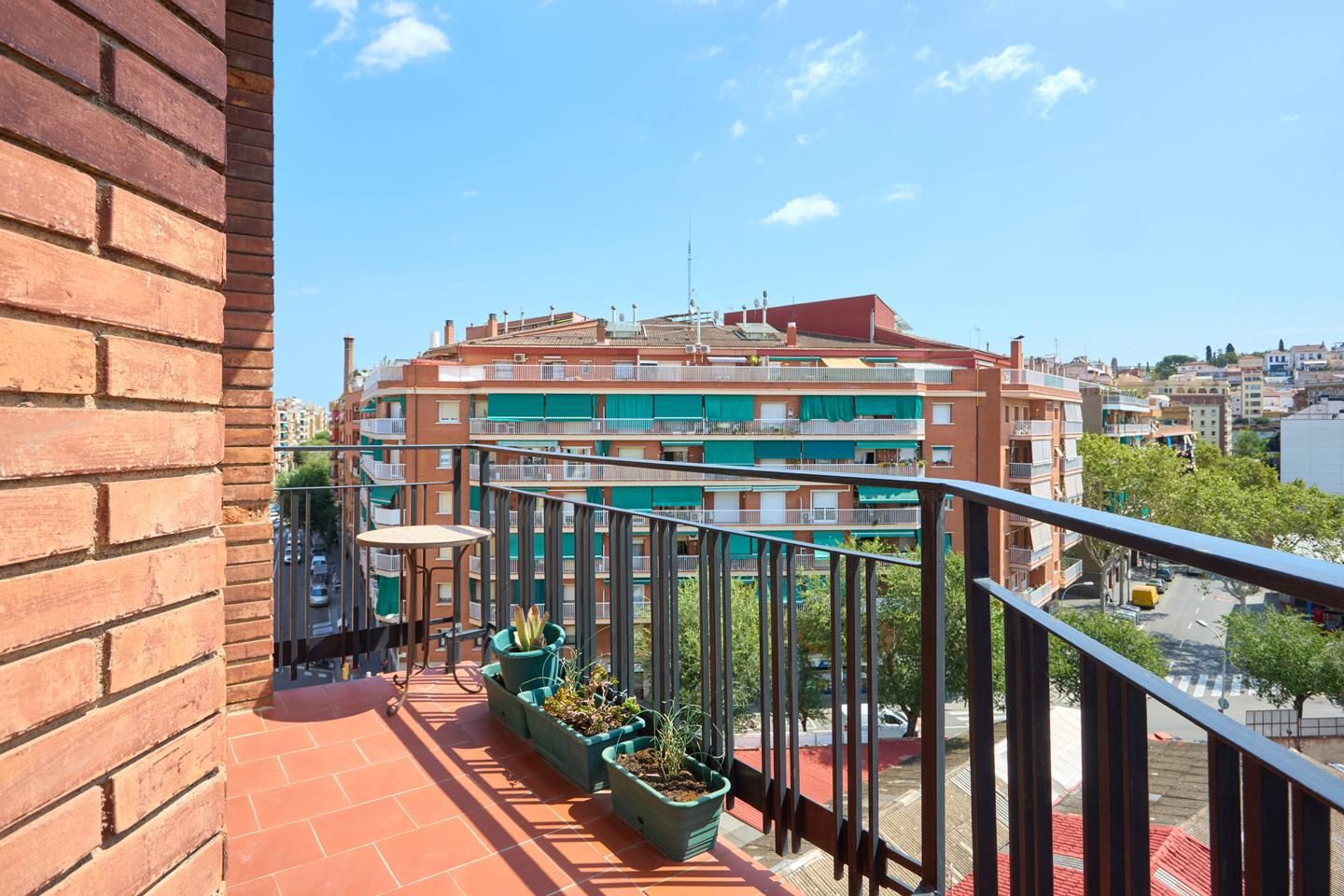 Terrassa de Pis de lloguer en  Barcelona Capital amb Aire condicionat, Moblat i Balcó