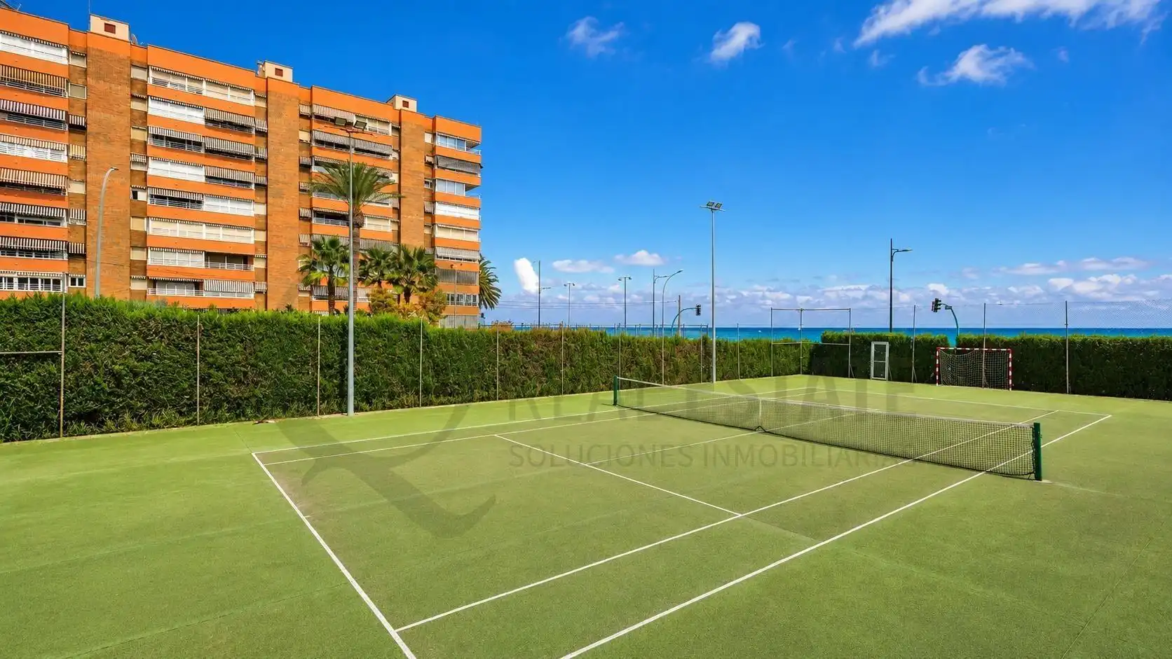 Terrasse von Wohnung zur Miete in El Campello mit Heizung, Privatgarten und Terrasse