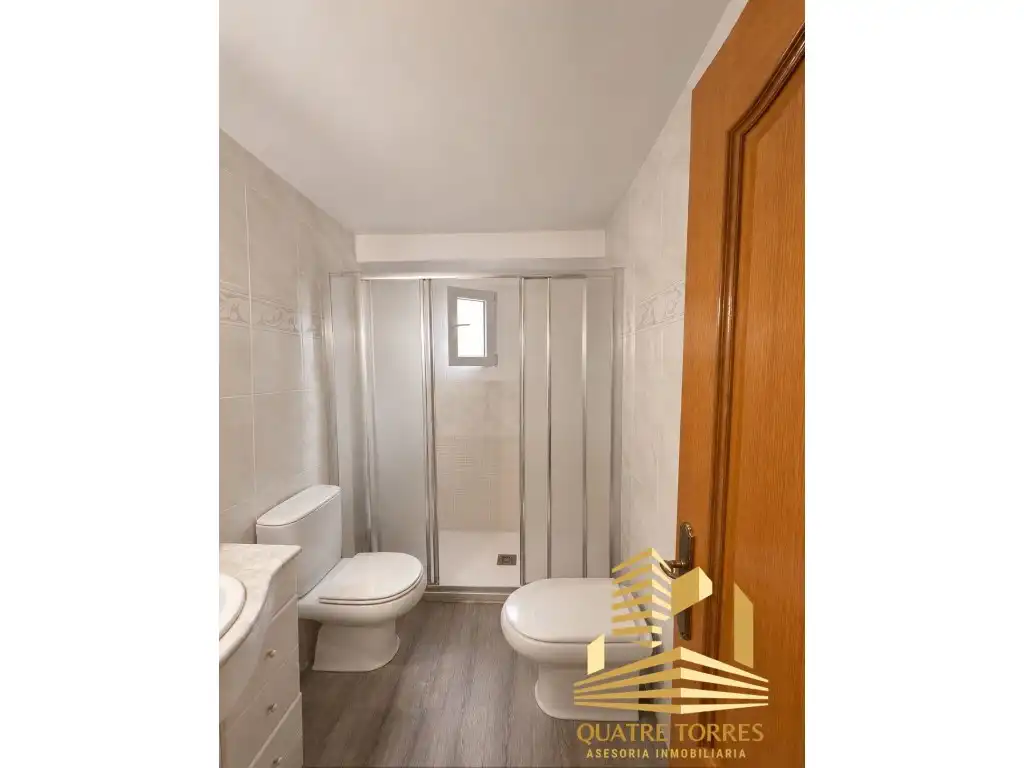 Bathroom of Flat for rent in Aldaia