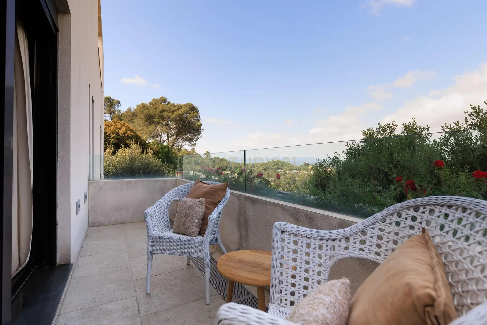 Terrassa de Casa o xalet en venda en Sant Cugat del Vallès amb Aire condicionat, Jardí privat i Traster