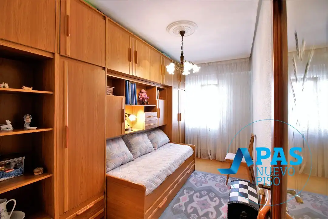Habitación de Piso en venta en Camargo con Calefacción y Amueblado