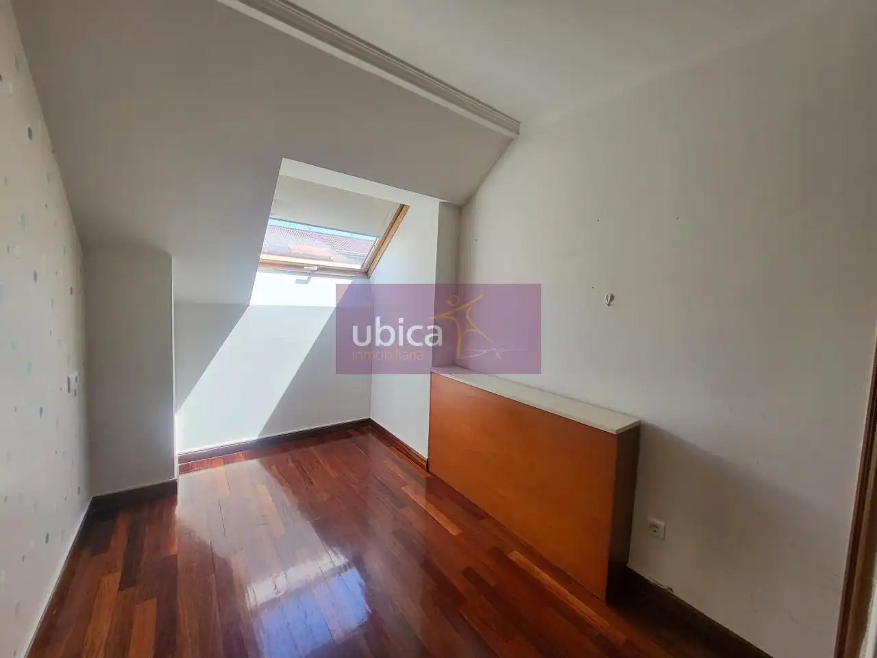 Bedroom of Attic for sale in Vigo   with Heating, Parquet flooring and Terrace
