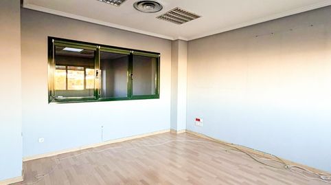 Foto 2 von Fabrikhallen zum Verkauf in Calle de Los Perales, Vega de la Moraleja, San Sebastián de los Reyes