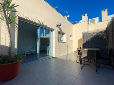 Appartement compact avec ascenseur à louer à Príncipe de Asturias 33