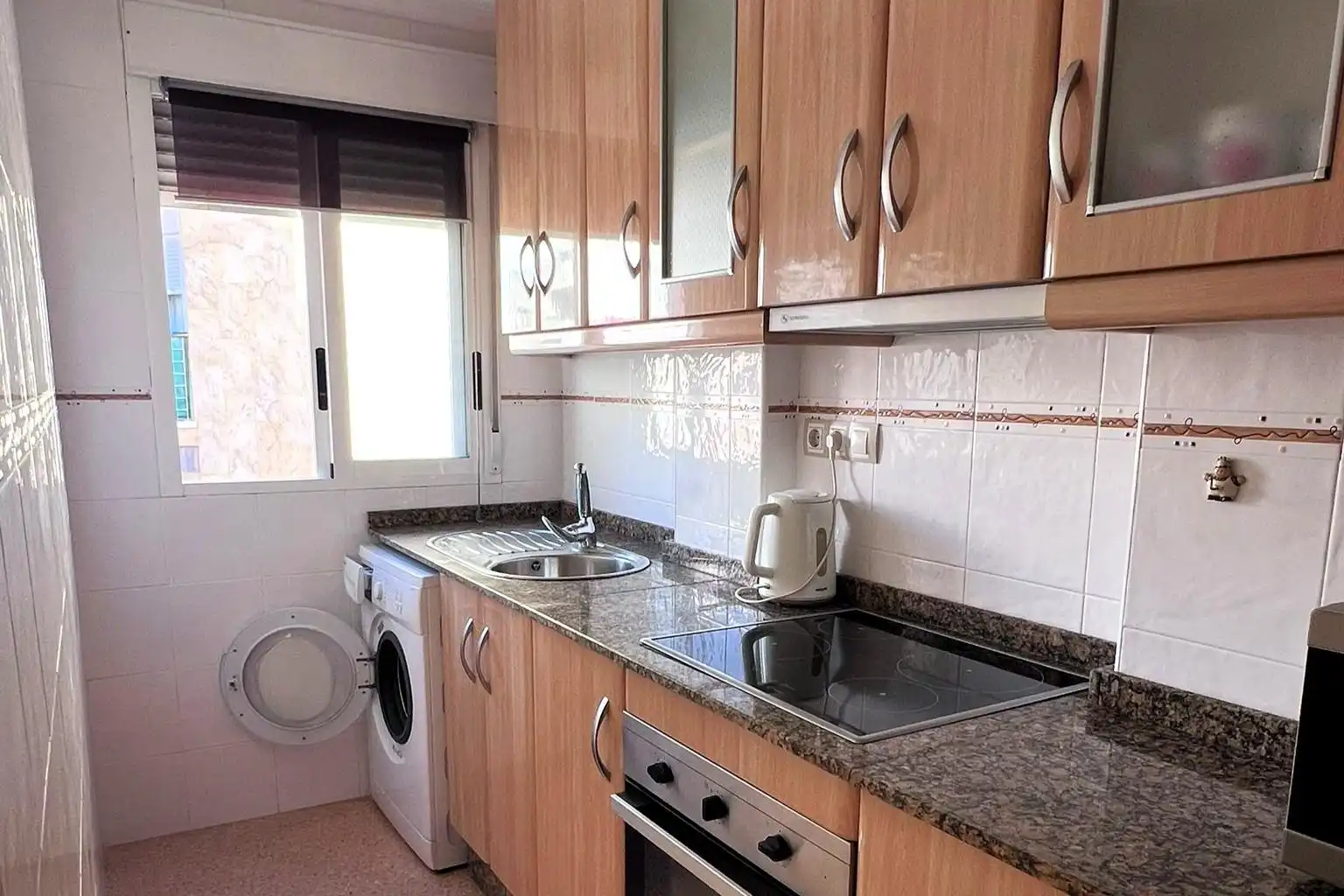 Cuina de Apartament en venda en Torrevieja amb Aire condicionat, Calefacció i Terrassa