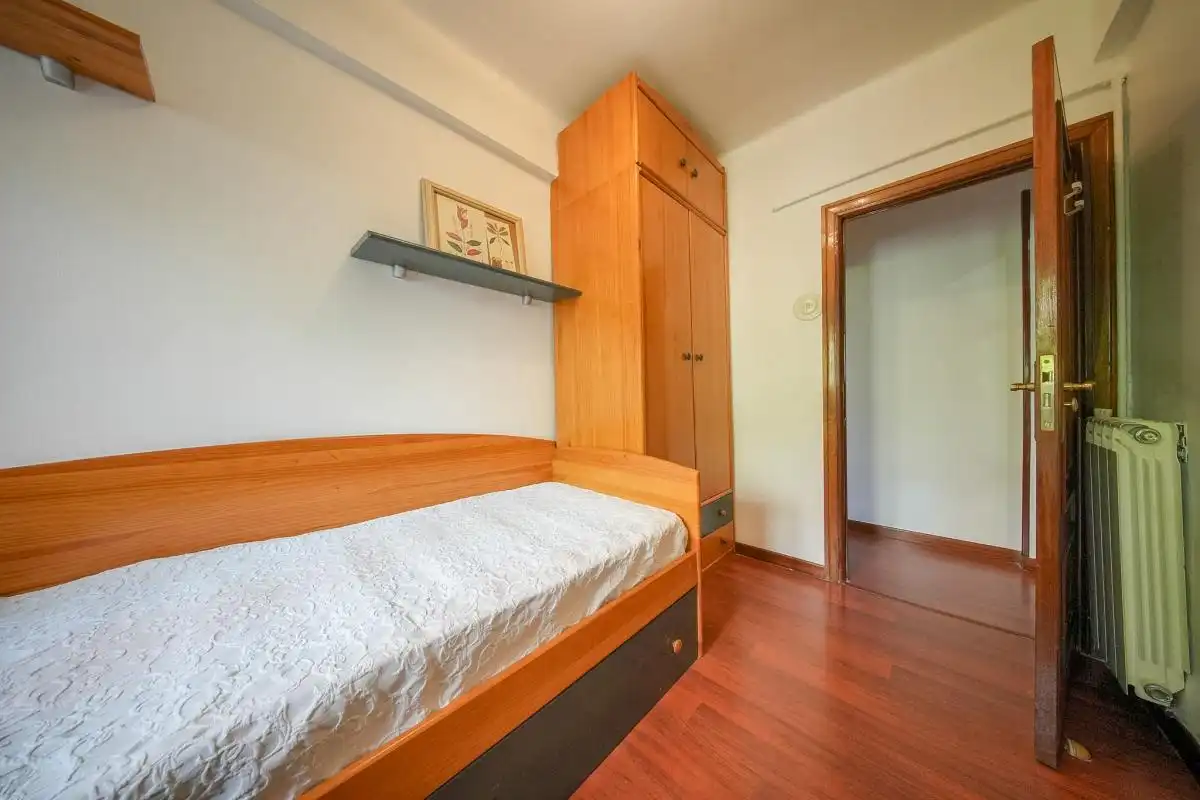 Bedroom of Flat for sale in Madrid  with Heating, Private garden and Terrace