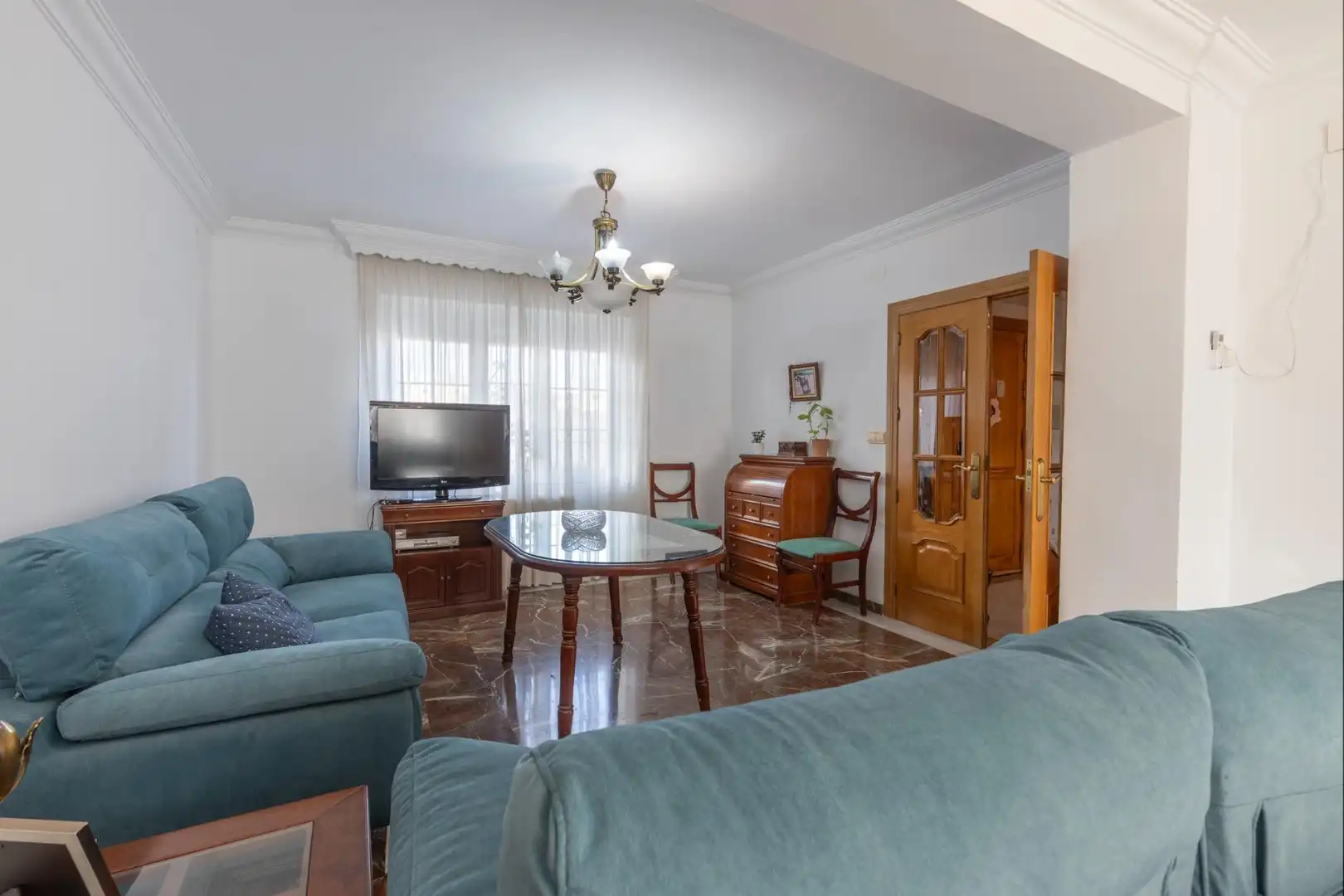 Sala de estar de Casa o chalet en venta en Las Gabias con Calefacción, Trastero y Balcón