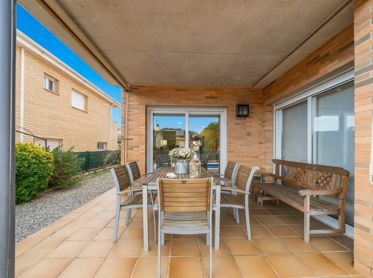 Terraza de Casa o chalet en venta en Quart con Aire acondicionado, Calefacción y Piscina