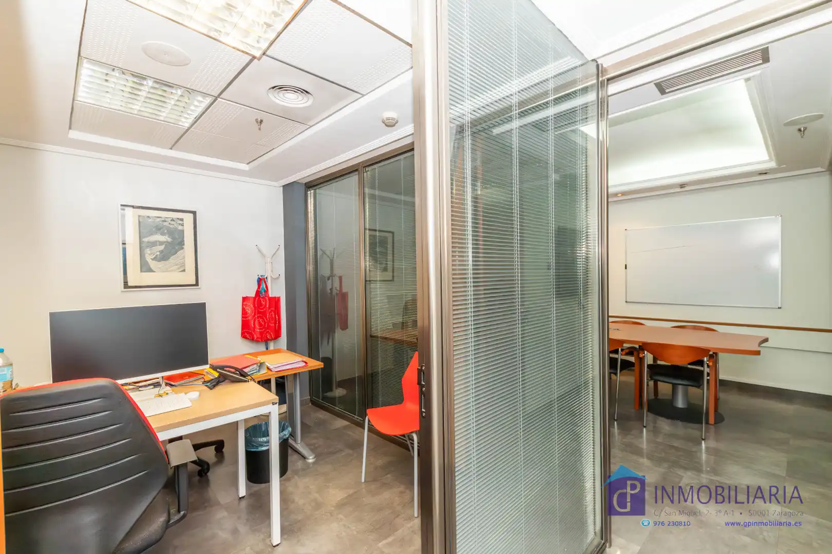 Büro zum Verkauf in Zaragoza mit Klimaanlage und Heizung