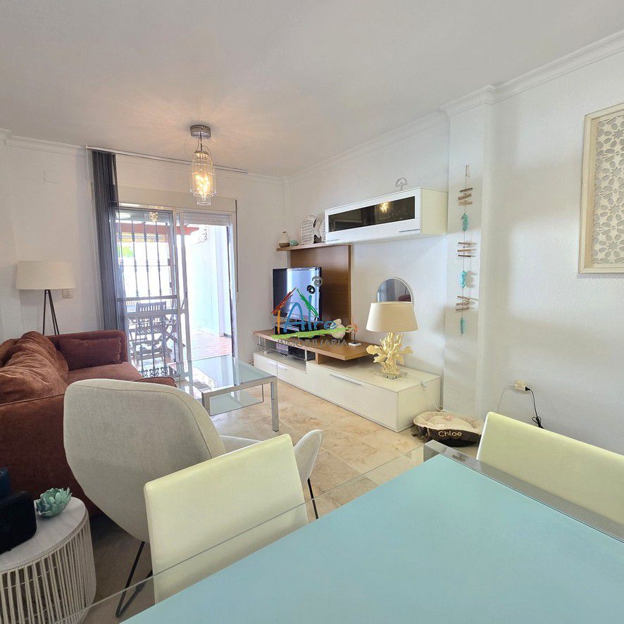 Sala d'estar de Pis en venda en Almonte amb Aire condicionat, Terrassa i Traster