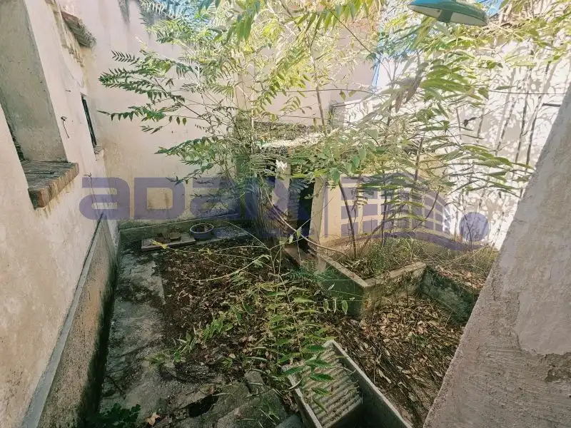Casa en venta en Avenida Primero de Mayo, imagen 2