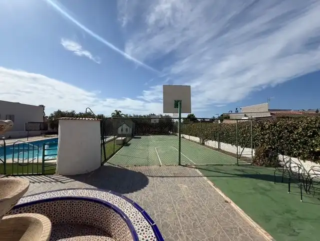 Piscina de Casa o chalet en venta en Almería con Aire acondicionado, Jardín privado y Terraza