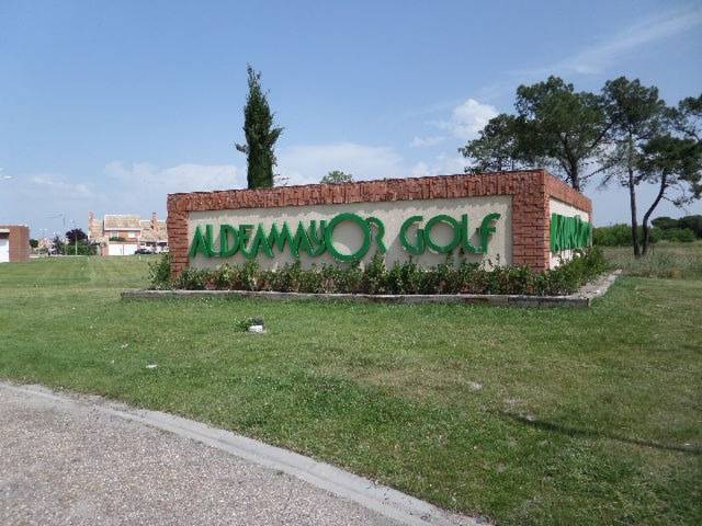 Terreno residencial en Venta en Avenida MEDULAS en Aldeamayor de San Martín