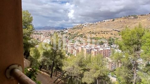 Foto 2 de Piso en venta en Camino de los Neveros - Serrallo, Granada Capital