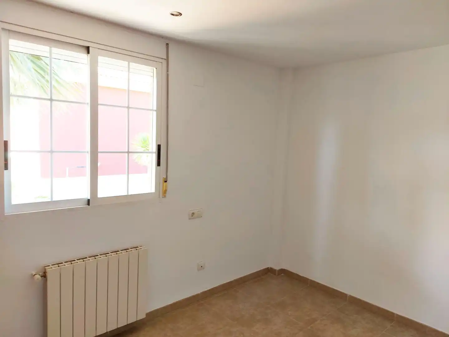 Bedroom of Houses for sale in La Pobla de Vallbona  with Air Conditioner, Heating and Private garden
