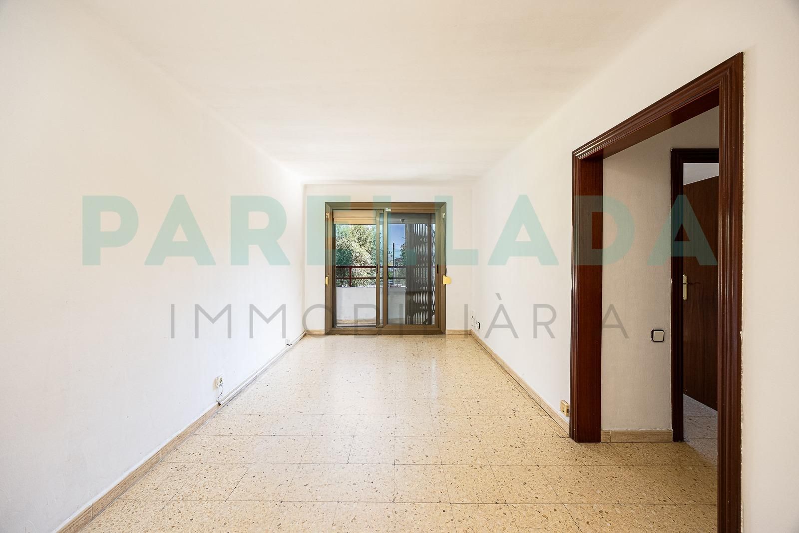 Bedroom of Flat for sale in Badalona