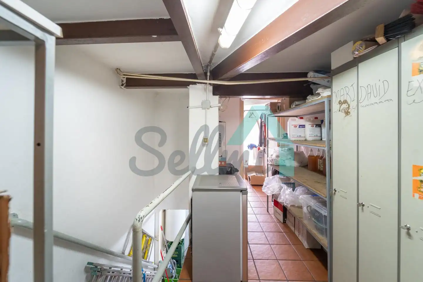 Local en traspaso en De Viella, Lugones