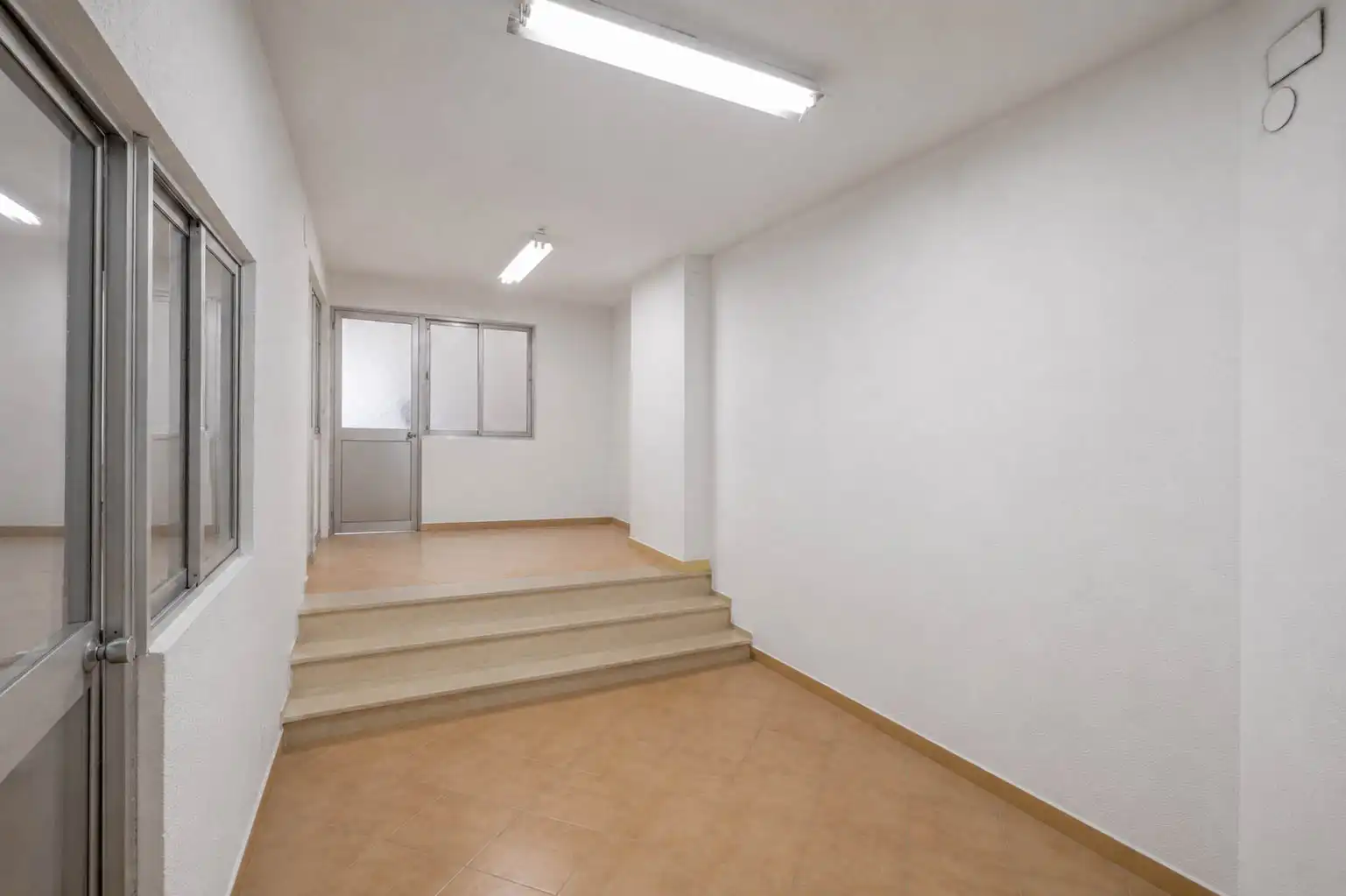 Local comercial en venda a Calle Nazaríes 4, imagen 7