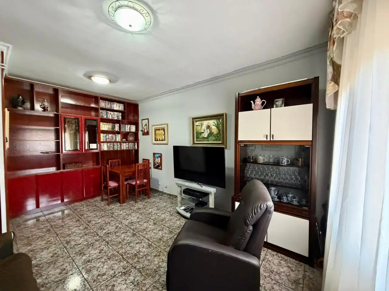 Sala de estar de Piso en venta en Montcada i Reixac con Aire acondicionado, Calefacción y Amueblado