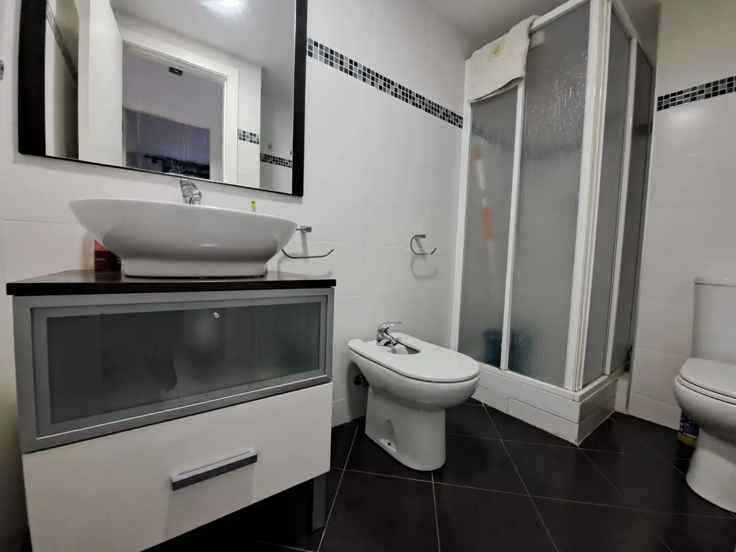 Bany de Apartament en venda en Moncofa amb Aire condicionat, Terrassa i Moblat