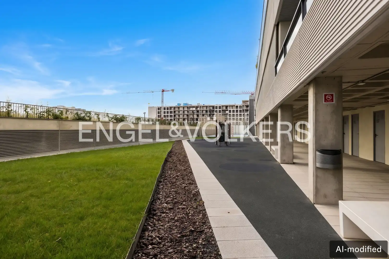 Exterior view of Flat for rent in Madrid  with Air Conditioner, Heating and Terrace