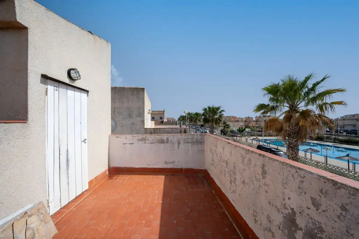 Casa pareada con terraza en venta en C. Monte de Sta. Pola, imagen 17