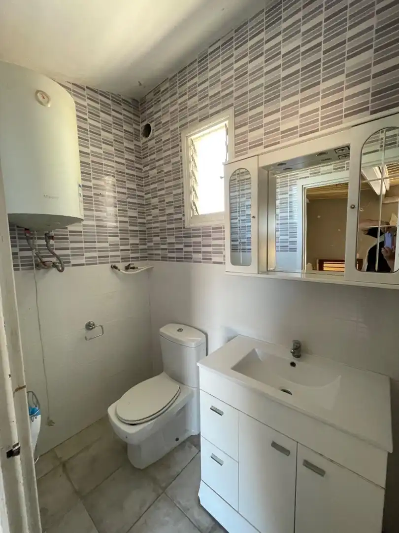Bany de Casa o xalet en venda en Elche / Elx amb Aire condicionat, Jardí privat i Terrassa