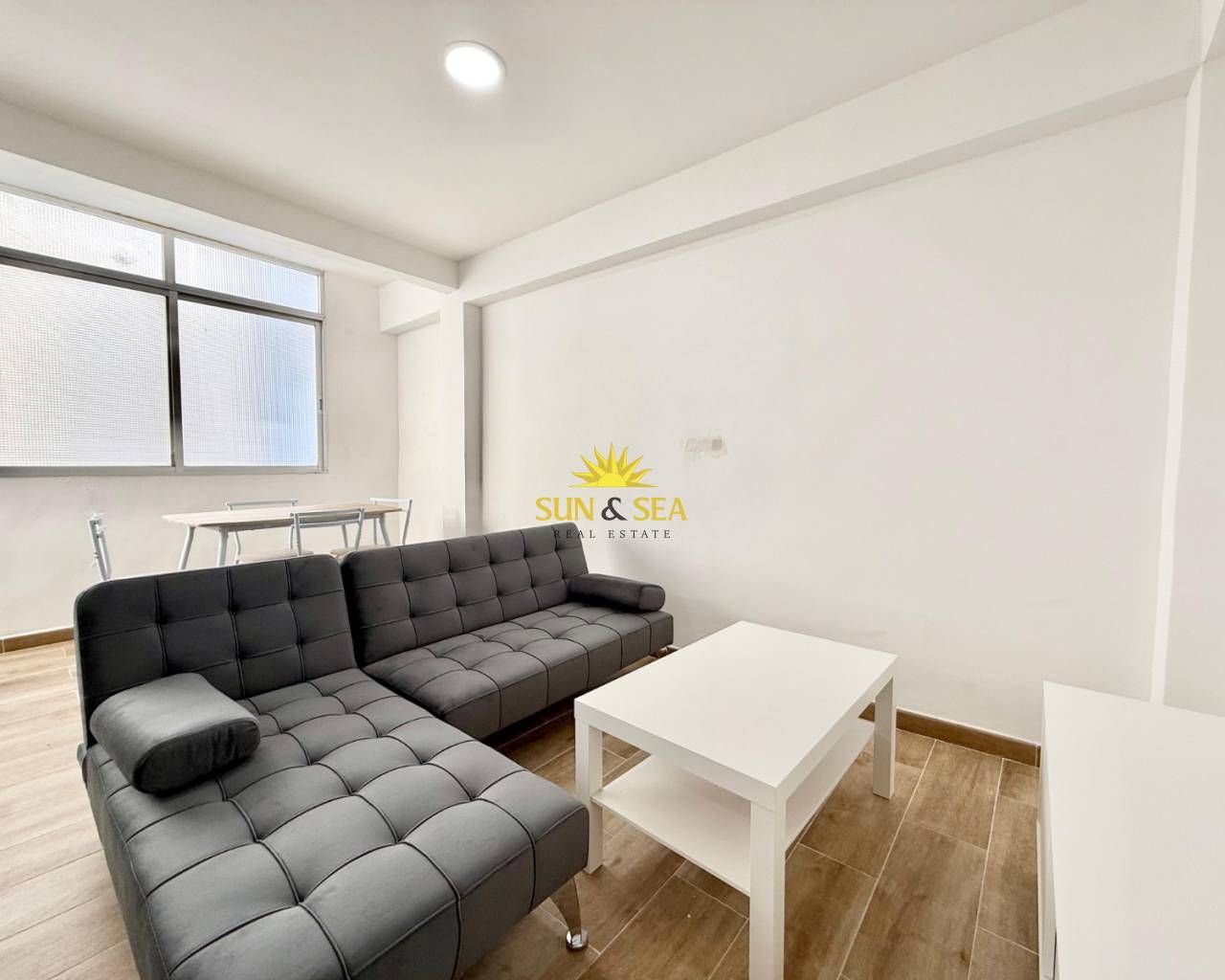 Living room of Flat to rent in Sant Joan d'Alacant  with Heating, Parquet flooring and Furnished