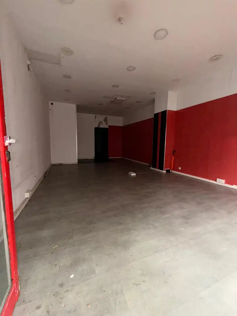 Local comercial en alquiler en Avenida CAMILO ALONSO VEGA
