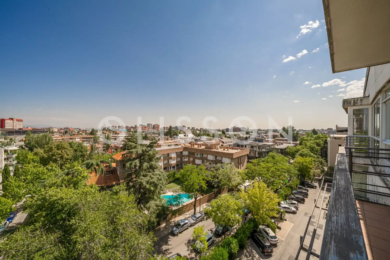 Vista exterior de Apartament en venda en Madrid amb Aire condicionat i Traster