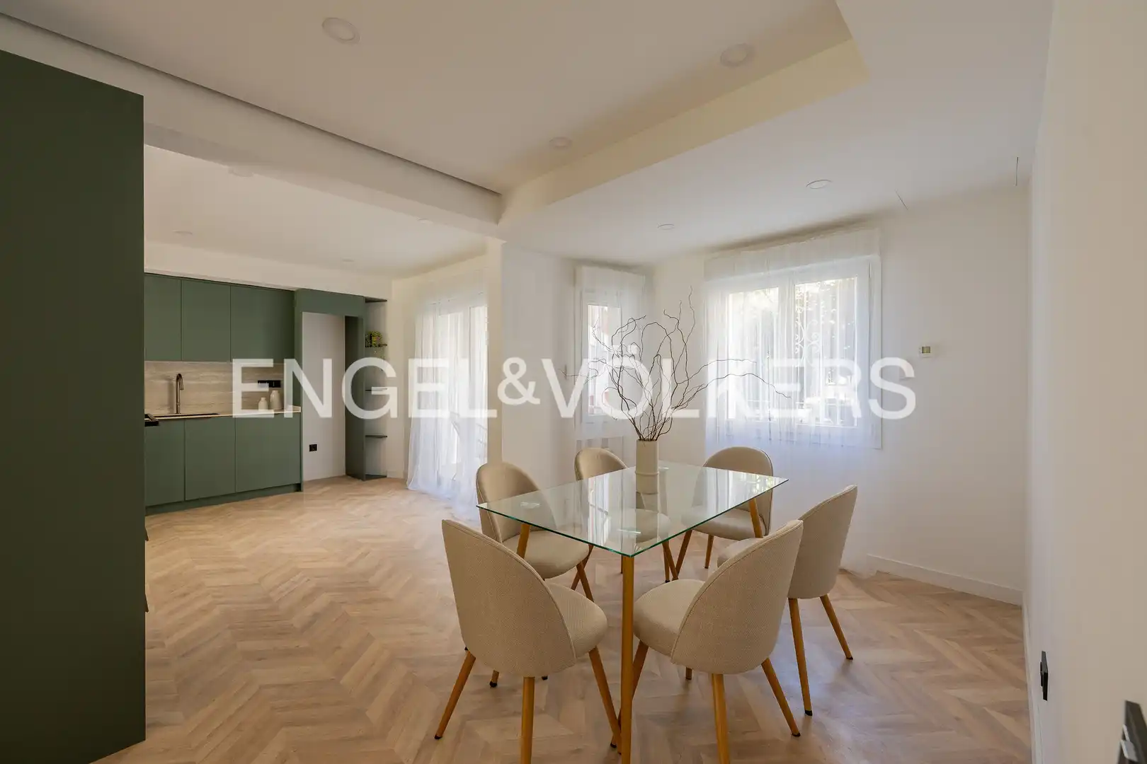Dining room of Flat for sale in Madrid  with Air Conditioner, Heating and Terrace