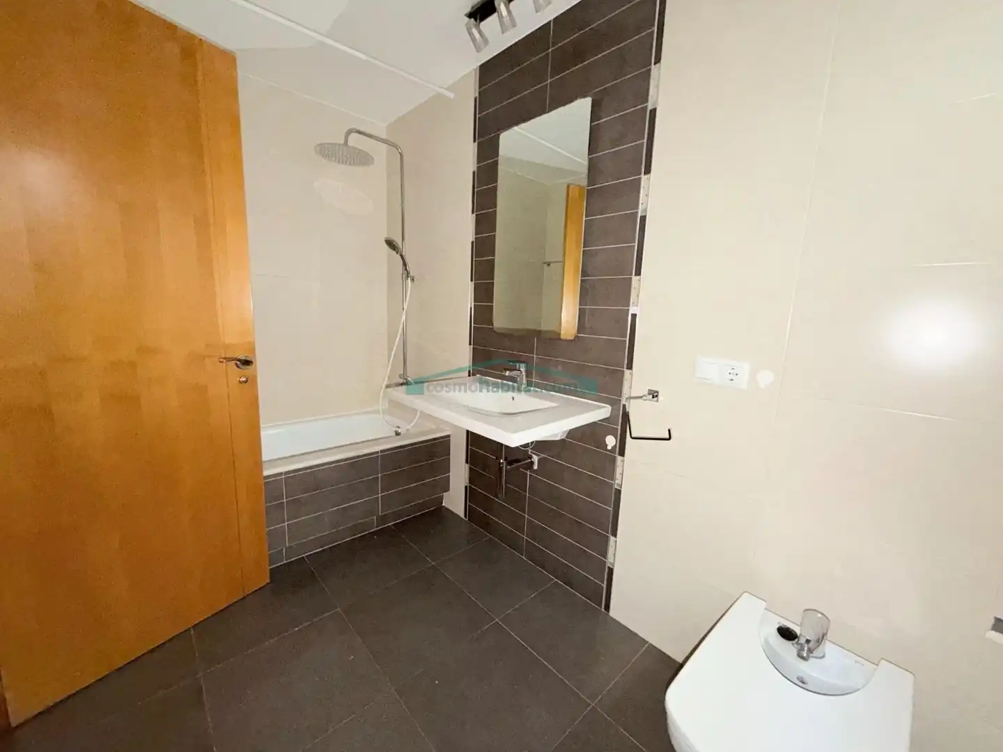 Baño de Piso en venta en L'Eliana con Calefacción y Balcón