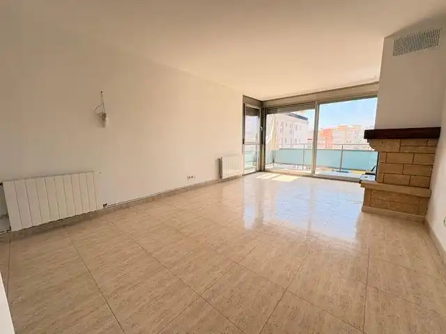 Sala de estar de Ático en venta en Calafell con Aire acondicionado, Calefacción y Terraza