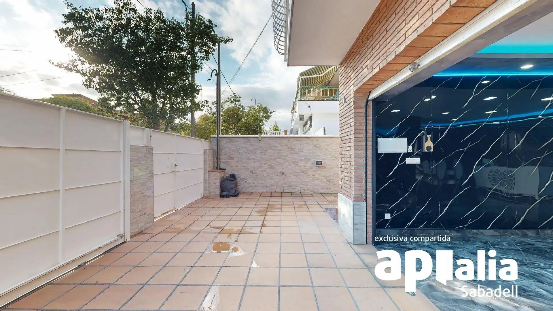 Detached house with terrace for sale in Carrer PIRINEUS
