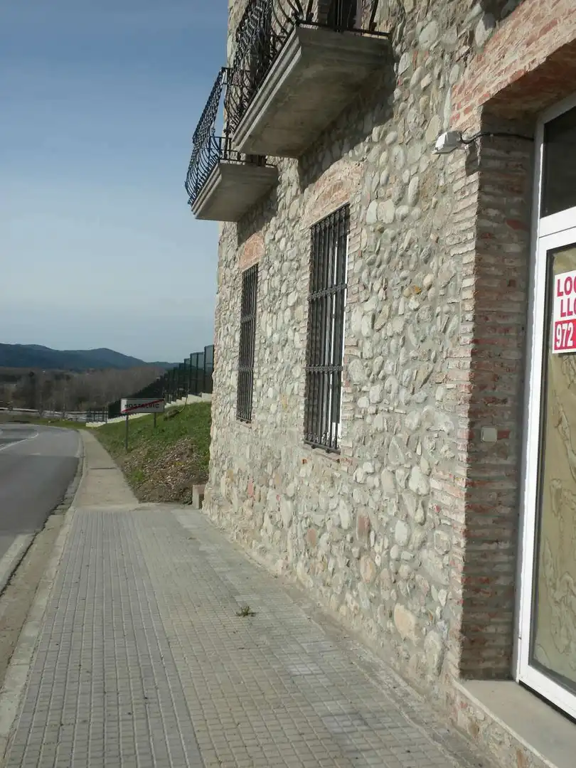 Local commercial à louer à Hostalric, imagen 16